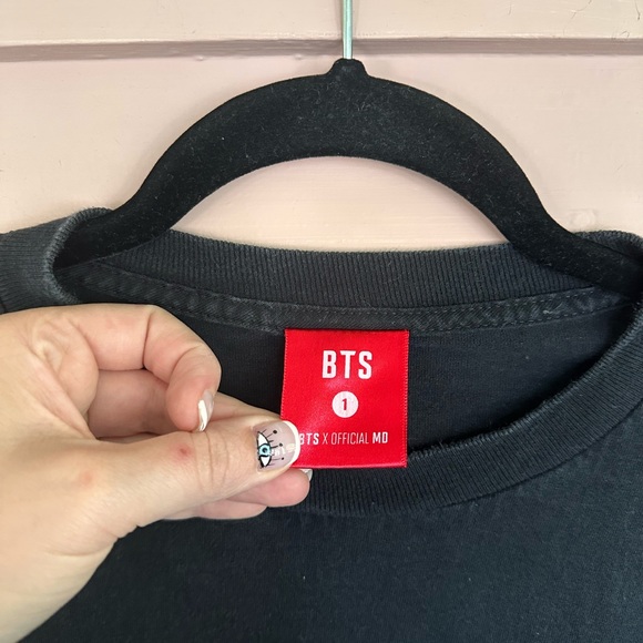 BTS X OFFICIAL MCDONALDS RARE BLACK BLANK T-SHIRT SIZE MEDIUM 100% COTTON - Picture 2 of 5